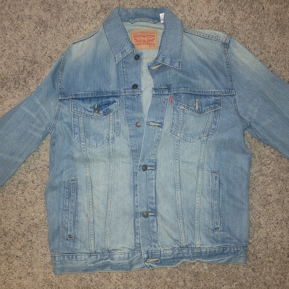Levi trucker jacket